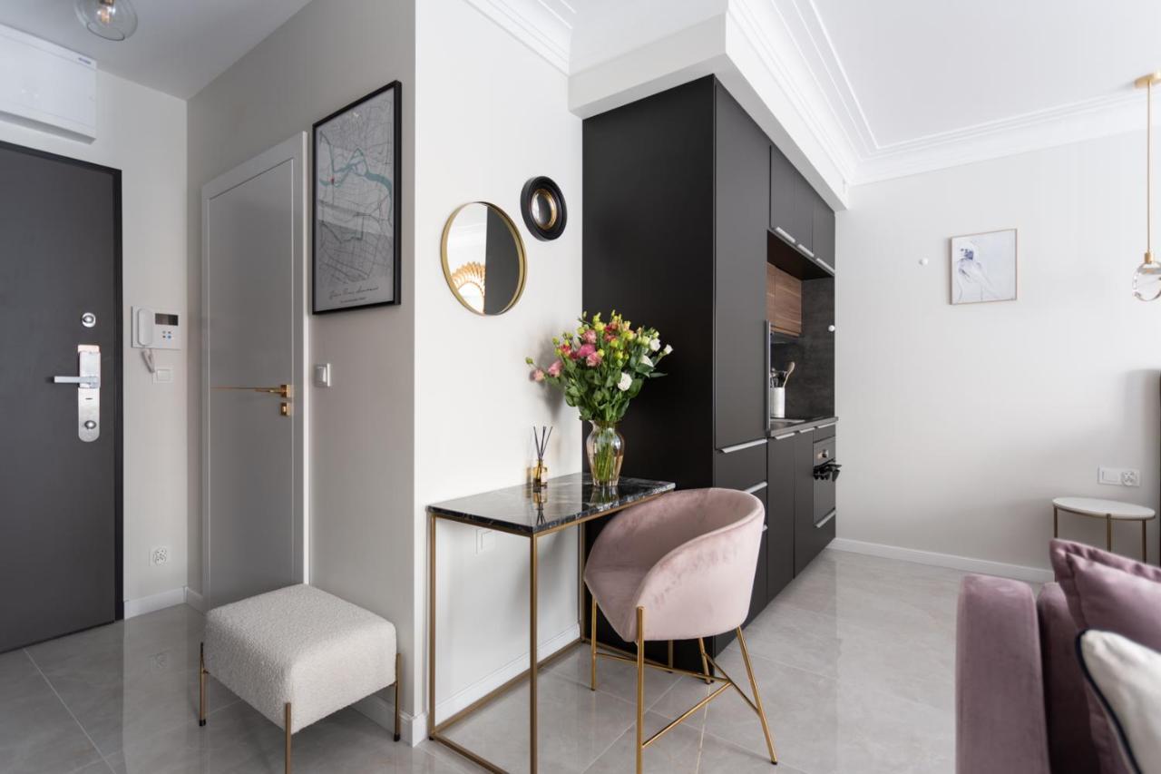 ורוצלב Golden Prince Apartment, So Close To Rynek! Free Parking Included. מראה חיצוני תמונה